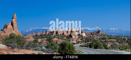 Photo panoramique de la Parade des éléphants en route des roches dans Arches National Park, Utah, USA Banque D'Images