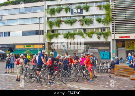 Visite guidée en vélo, la place Monastiraki, Athènes, Grèce Banque D'Images