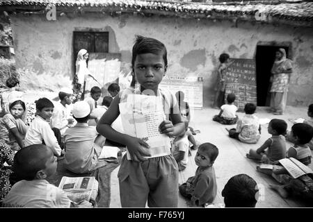 Les écoliers, kashi, banaras, benaras, varanasi, uttar pradesh, inde, asie Banque D'Images