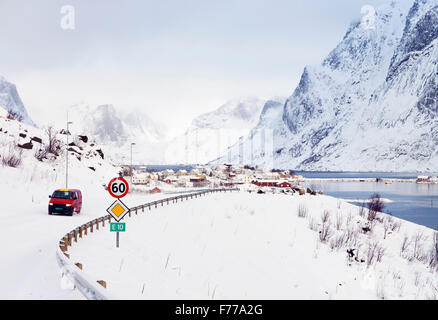 Village à îles Lofoten, Norvège Banque D'Images