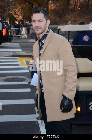 New York, NY, USA. 26 Nov, 2015. Andy Grammer présents pour Macy's Thanksgiving Day Parade 2015, Manhattan, New York, NY Le 26 novembre, 2015. Credit : Derek Storm/Everett Collection/Alamy Live News Banque D'Images