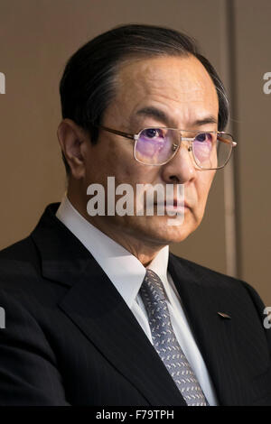 Tokyo, Japon. 27 novembre, 2015. Toshiba Corp Président et chef Masashi Muromachi assiste à une conférence de presse au siège de la société le 27 novembre 2015, Tokyo, Japon. Toshiba a annoncé une perte d'exploitation de 290 millions USD à partir de sa filiale d'affaires nucléaires Westinghouse Electric Co. depuis 2006, l'année qu'il a acquis l'entreprise américaine. Le magazine japonais Nikkei Business avaient signalé plus tôt ce mois que Toshiba n'a jamais divulgué les performances de Westinghouse, ce qui a amené cette annonce. Credit : Rodrigo Reyes Marin/AFLO/Alamy Live News Banque D'Images