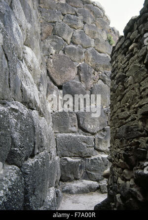 L'Italie. La Sardaigne. La civilisation nuragique. Nuraghe édifice mégalithique ancienne, monument (1200-500 av. J.-C.). De Barumini. Banque D'Images