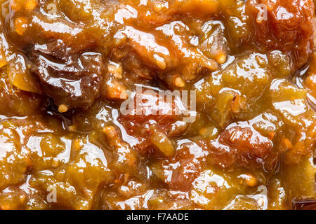 Close up vert maison Chutney de tomates Banque D'Images