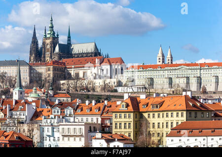 Panorama de Prague Hradcany avec vue sur le château vue sur la République tchèque, vue générale de Prague Banque D'Images