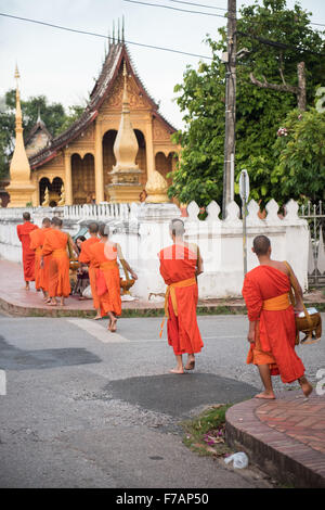 Vue éloignée sur Wat Xieng Thong Banque D'Images