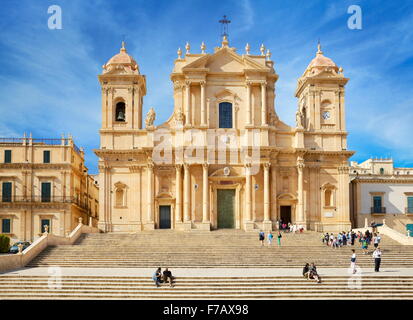 Noto - cathédrale baroque de San Nicolo, Noto, Sicile, Italie l'UNESCO Banque D'Images