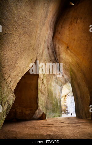 L'intérieur de l'Oreille de Denys (Orecchio di Dionisio) - l'intérieur de la grotte, Syracuse, Sicile, Italie Banque D'Images