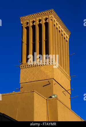 Tours à vent utilisé comme un système de refroidissement naturel dans l'architecture traditionnelle de l'Iran, la province de Yazd Yazd, Iran, Banque D'Images