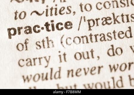 Définition du mot dictionnaire dans la pratique Banque D'Images