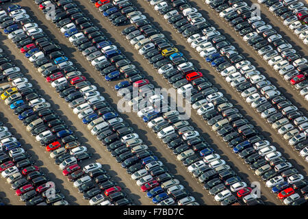 Importateur voiture, location commerce, grand stationnement, les ventes de voitures, nouvelle voiture, location entrepôt, Zülpich, Autoimport EU Votre panier ré-importer Fleuristes Location Banque D'Images