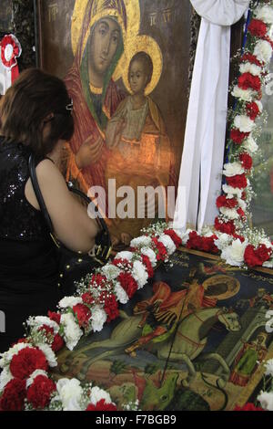 Israël, le jour de la Saint-Georges à l'Église grecque orthodoxe de Saint Georges en Acco Banque D'Images