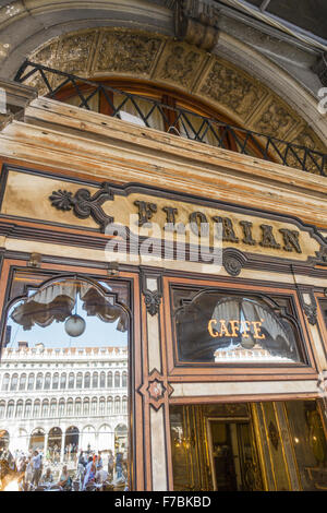 Venise, Vénétie, Italie, Piazza San Marco, le Café Florian Banque D'Images