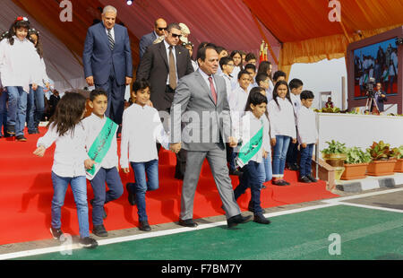 Port Saïd, Le Caire, Égypte. 28 Nov, 2015. Le président égyptien, Abdel Fattah al-Sisi prendre part au cours de l'ouverture d'un projet à Port Said en Egypte, le 28 novembre, 2015 © Bureau Président égyptien/APA/Images/fil ZUMA Alamy Live News Banque D'Images