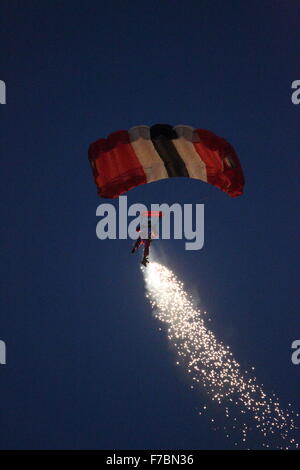 Diables Rouges L'équipe de démonstration de parachutisme de l'air Festival 2013 Bournemouth Banque D'Images