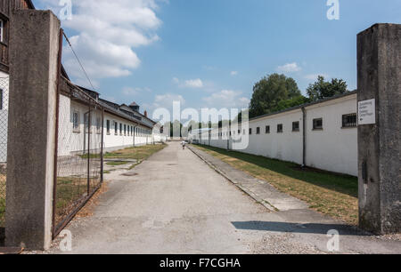 Les bâtiments administratifs à l'ancien camp de concentration de Dachau près de Munich, Allemagne. Le site est maintenant un mémorial et un musée. Banque D'Images