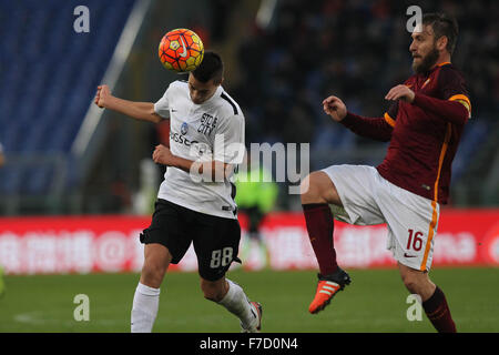 Rome, Italie. 29 novembre, 2015. Football / Soccer : Ligue Italienne SERIE A. 14° MATCH ROMA VS ATALANTA au stade olympique de la ville de Rome, Italie. Crédit : marco iacobucci/Alamy Live News Banque D'Images