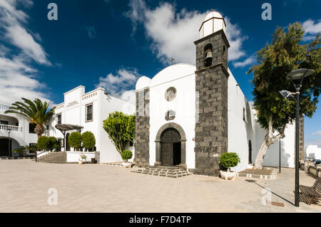 L'église et le théâtre de la ville de San Bartolomé, Lanzarote Banque D'Images