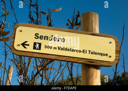 Inscrivez-chemin, Valdelarco, province de Huelva, Andalousie, Espagne, Europe Banque D'Images