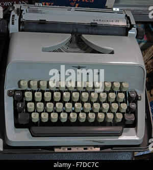 Triumph Adler Antique Gabriele20 Machine à écrire mécanique Banque D'Images