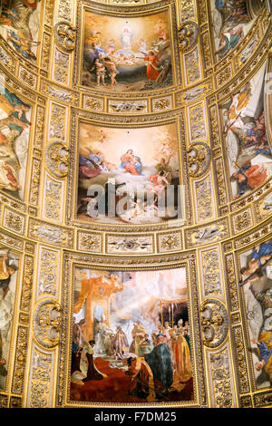 L'église Sant'Andrea della Valle à Rome Banque D'Images