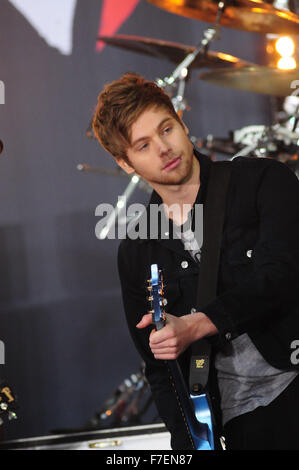 5 secondes de l'été joue sur la Today Show Concert Series comprend : 5 secondes de l'été, Luke Hemmings Où : NY, New York, United States Quand : 28 Oct 2015 Banque D'Images