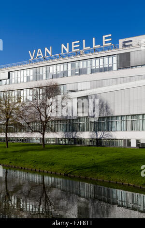 Usine Van Nelle, site du patrimoine mondial de l'Unesco avec ses détails fins sur une magnifique journée ensoleillée winters à Rotterdam. Banque D'Images