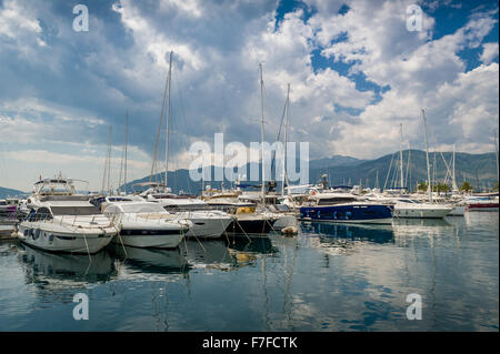 Yacht marina Tivat Banque D'Images