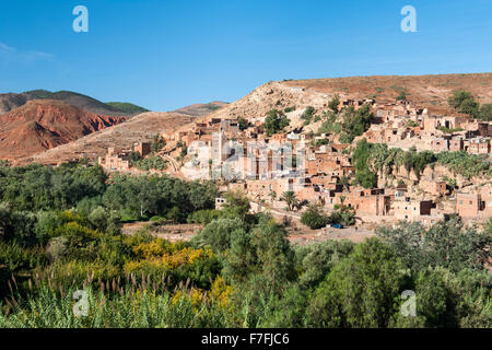 Village d'Asni dans les contreforts de l'Atlas au Maroc. Banque D'Images