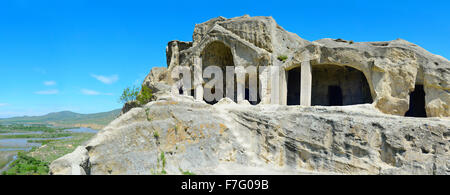 Uplistsikhe grottes est une ancienne ville rupestres dans l'est de la Géorgie, Gori, Shida Kartli. Banque D'Images