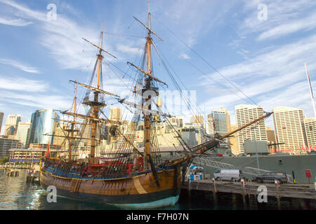 S'efforcer dans le port de Sydney au National Maritime Museum Banque D'Images