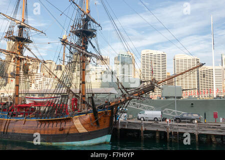 S'efforcer dans le port de Sydney au National Maritime Museum Banque D'Images