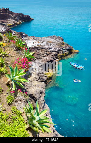 Mer près de Camara de Lobos, l'île de Madère, Portugal Banque D'Images