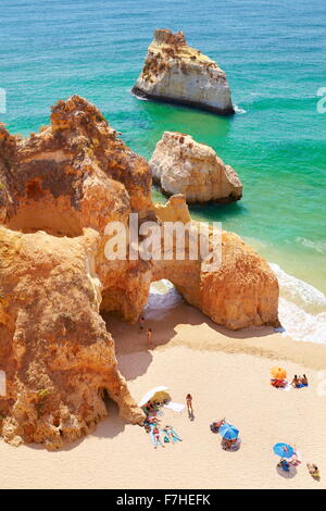 La plage de Prainha près de Alvor, Algarve, Portugal Banque D'Images