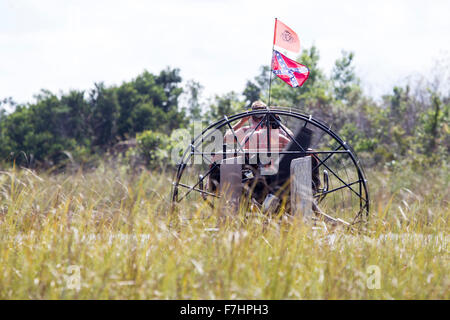 S'en allant dans l'Airboat Parc National des Everglades, Floride Fort Lauderdale Banque D'Images