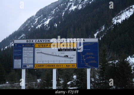 Box Canyon zone chaîne signe route Coquihalla Canyon 5 zone de chaîne, au sud-ouest de la Great Bear Snowshed. Banque D'Images
