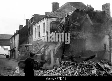 Bâtiments de Bradford Street d'être démoli en 1966, Shifnal, Shropshire. Banque D'Images