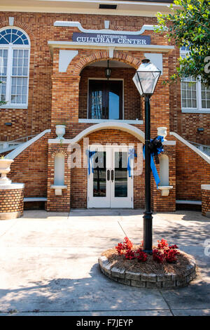 Le Centre Culturel Hattiesburg building dans le quartier historique de cette ville du Mississippi Banque D'Images