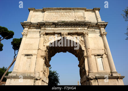 Italie, Rome, Forum romain, arc de Titus Banque D'Images