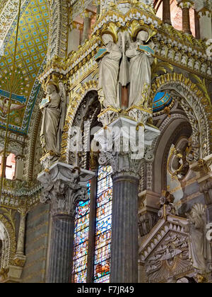 Intérieur de la cathédrale de Fourvière à Lyon le sud de la France la plus belle architecture détail vu par ce photographe Banque D'Images