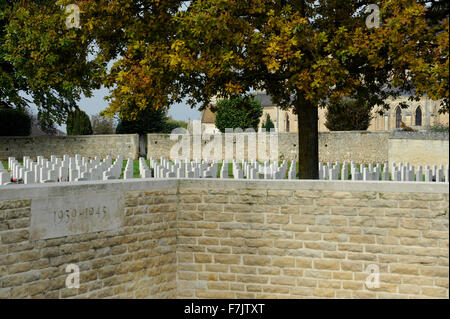 D jour,6 juin 1944, Ranville, British War Cemetery and Memorial, première ville libérée de France, Calvados, Normandie, France, LA PREMIÈRE GUERRE MONDIALE Banque D'Images