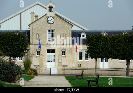 Ranville,Public scolaire,Calvados, Normandie, France, première ville libérée de France, LA DEUXIÈME GUERRE MONDIALE Banque D'Images