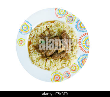 Kusksu - Libyan couscous aux légumes et boeuf épicé.Cuisine Libanaise Banque D'Images