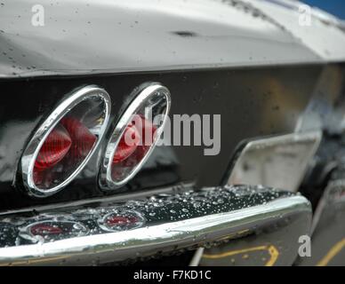 Une belle Corvette 1965 aux enchères. Banque D'Images