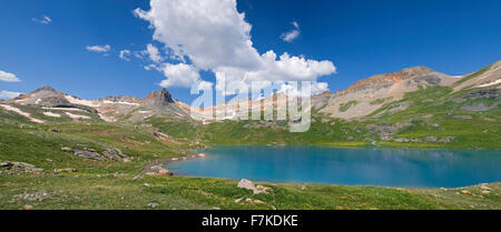 Le bouton pilote (13 738 ft.) et le Lac de glace, de la glace, du bassin du lac San Juan National Forest, Colorado USA Banque D'Images