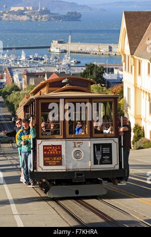 Cable Car et de la baie de San Francisco, San Francisco, California USA Banque D'Images