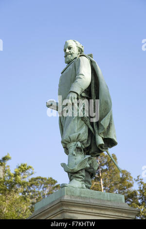 Statue de William Couper en 1909 du capitaine John Smith, James Fort situé à l'île de Jamestown, berceau de l'Amérique, de Jamestown, à plus de James River, à commémorer le site de la première colonie anglaise permanente en Amérique, le 13 mai 1607. Photo prise à l'occasion du 400e anniversaire. Banque D'Images