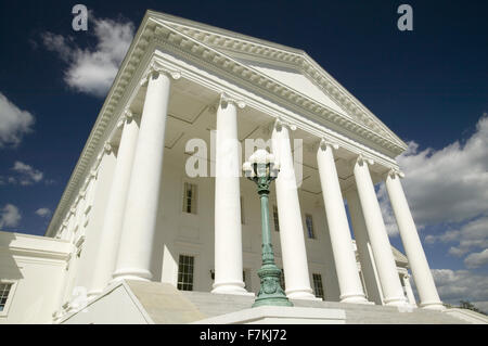 Le 2007 a rétabli l'Virginia State Capitol, conçu par Thomas Jefferson qui a été inspiré par l'architecture grecque et romaine, Richmond, Virginia Banque D'Images