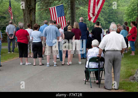 Memorial Day, 2011 citoyens, l'honneur des soldats tombés à l'extérieur de Lexington, Massachusetts, près de Boston Banque D'Images