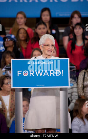 Landra Reid, épouse d'entre nous, le sénateur du Nevada Harry Reid et chef de la majorité, prend la parole au rassemblement pour la campagne présidentielle le président Barack Obama, Doolittle Park, Las Vegas, Nevada, le 24 octobre 2012 Banque D'Images